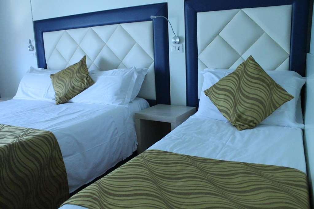 Hotel Gran Sasso & Spa Teramo Værelse billede