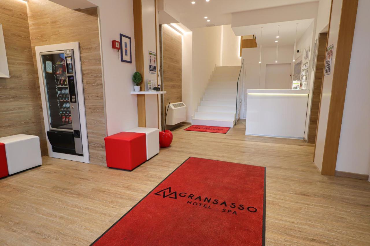 Hotel Gran Sasso & Spa Teramo Eksteriør billede
